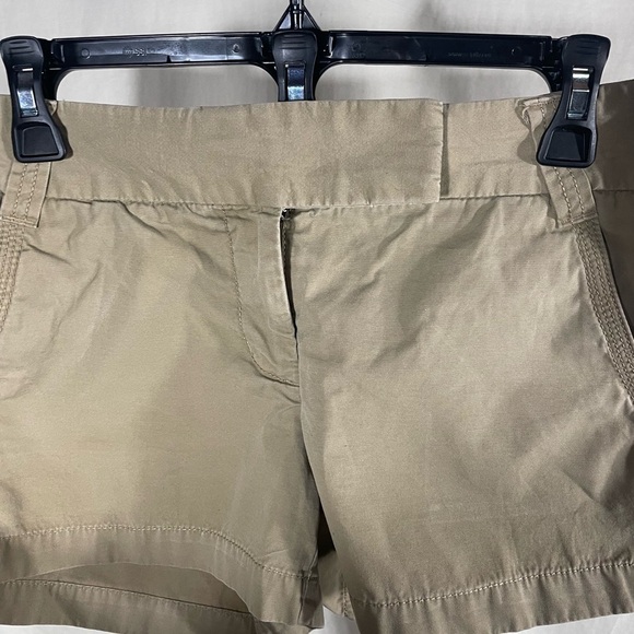 J. Crew Chino Classic Twill Shorts Preppy Tan Khaki Summer— Size 4 - Picture 4 of 6